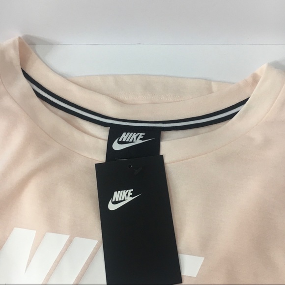 NWT Women’s Nike Tee Shirt - Size 2X - Picture 3 of 4